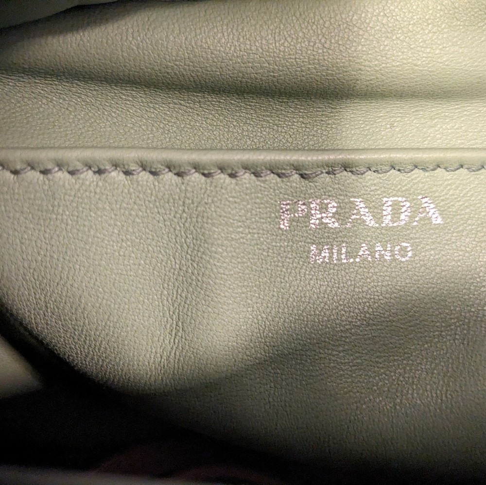 PRADA inside bag - Picture 8 of 12